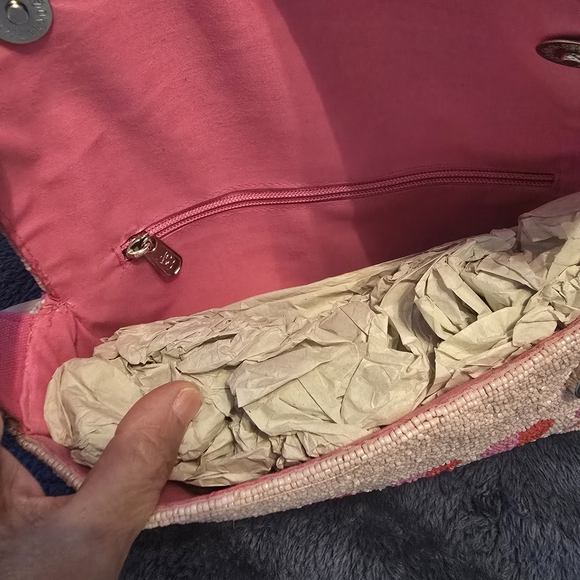 Heart Patterned Pink and Red Beaded Bag - Picture 9 of 11